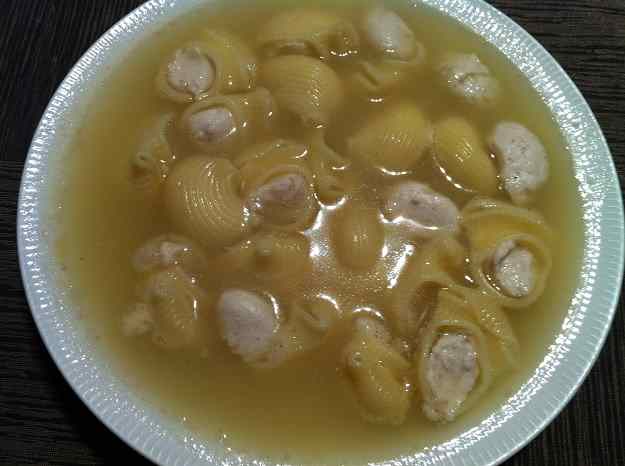 Sopa de galets farcits amb mussolina de lluç (24/69)